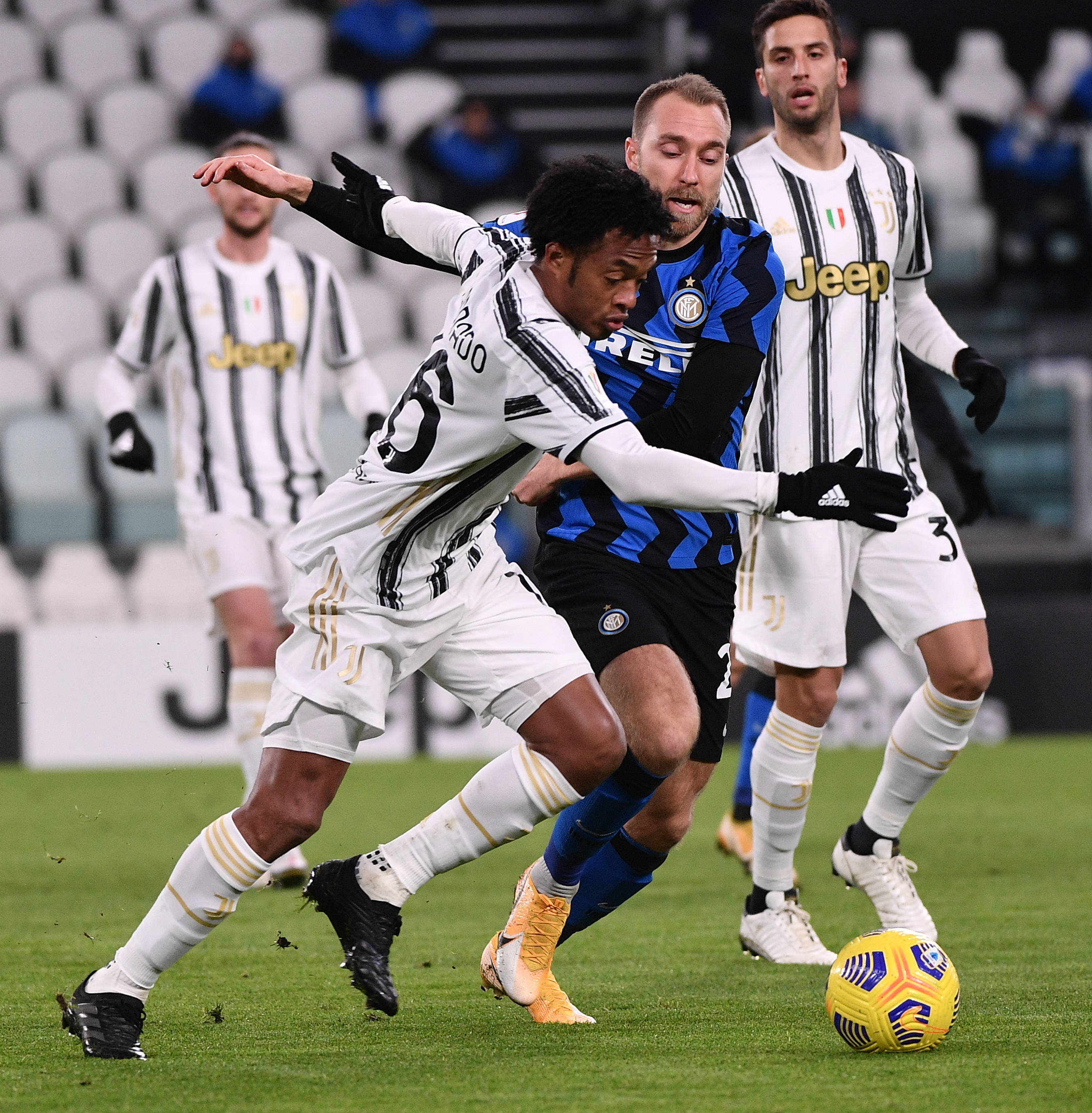 鸭脖-从国际比赛日尤文图斯备战中超到金州勇士豪取连胜备战欧篮联，转会期芝加哥公牛迎来里程碑的简单介绍-鸭脖